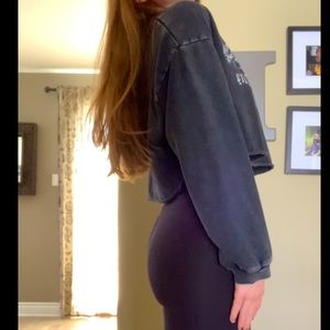 Garage Graphic Cropped Long-Sleeve